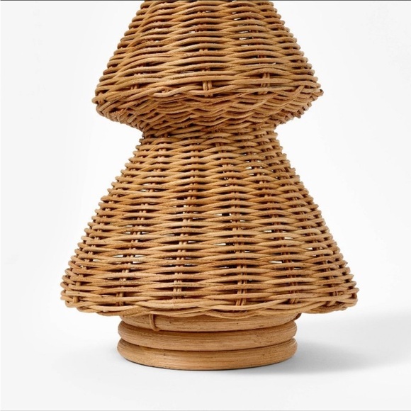 NWT Large Rattan Basket Weave Christmas Tree - Threshold Studio McGee - Picture 3 of 7